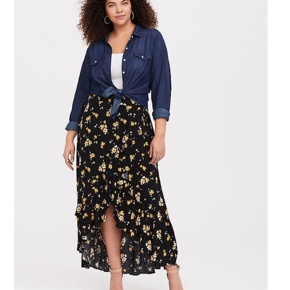 torrid Dresses & Skirts - Floral skirt